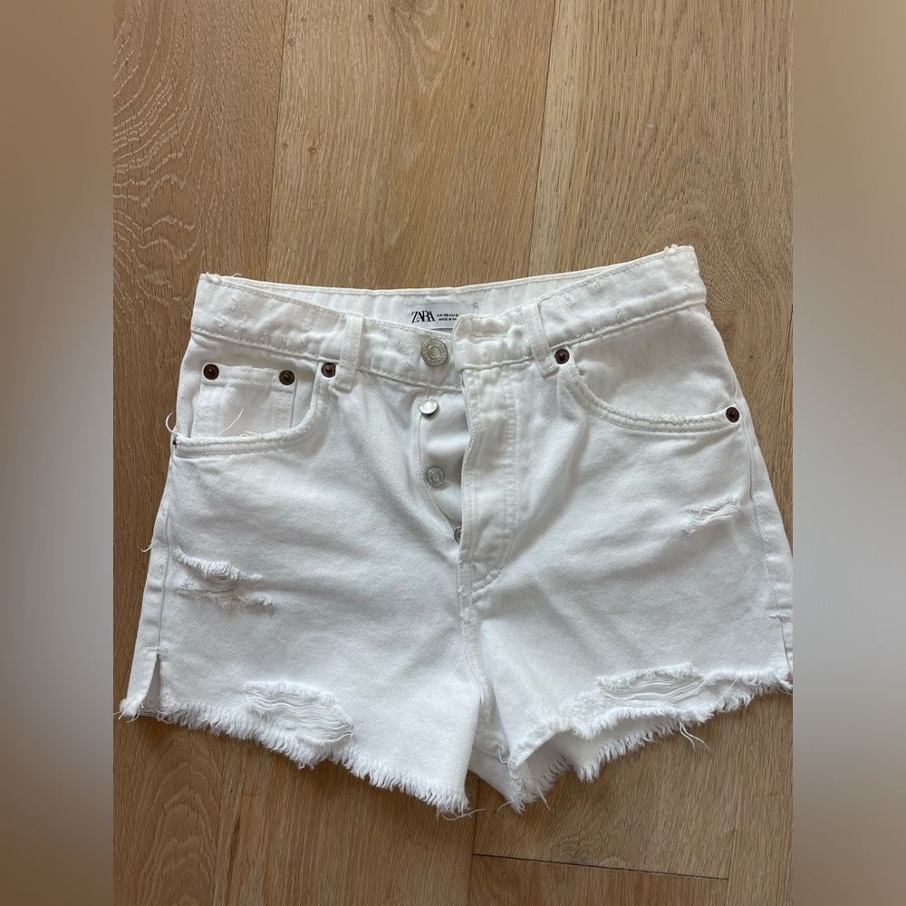 Zara TRF High Rise White Denim Shorts US Size 6